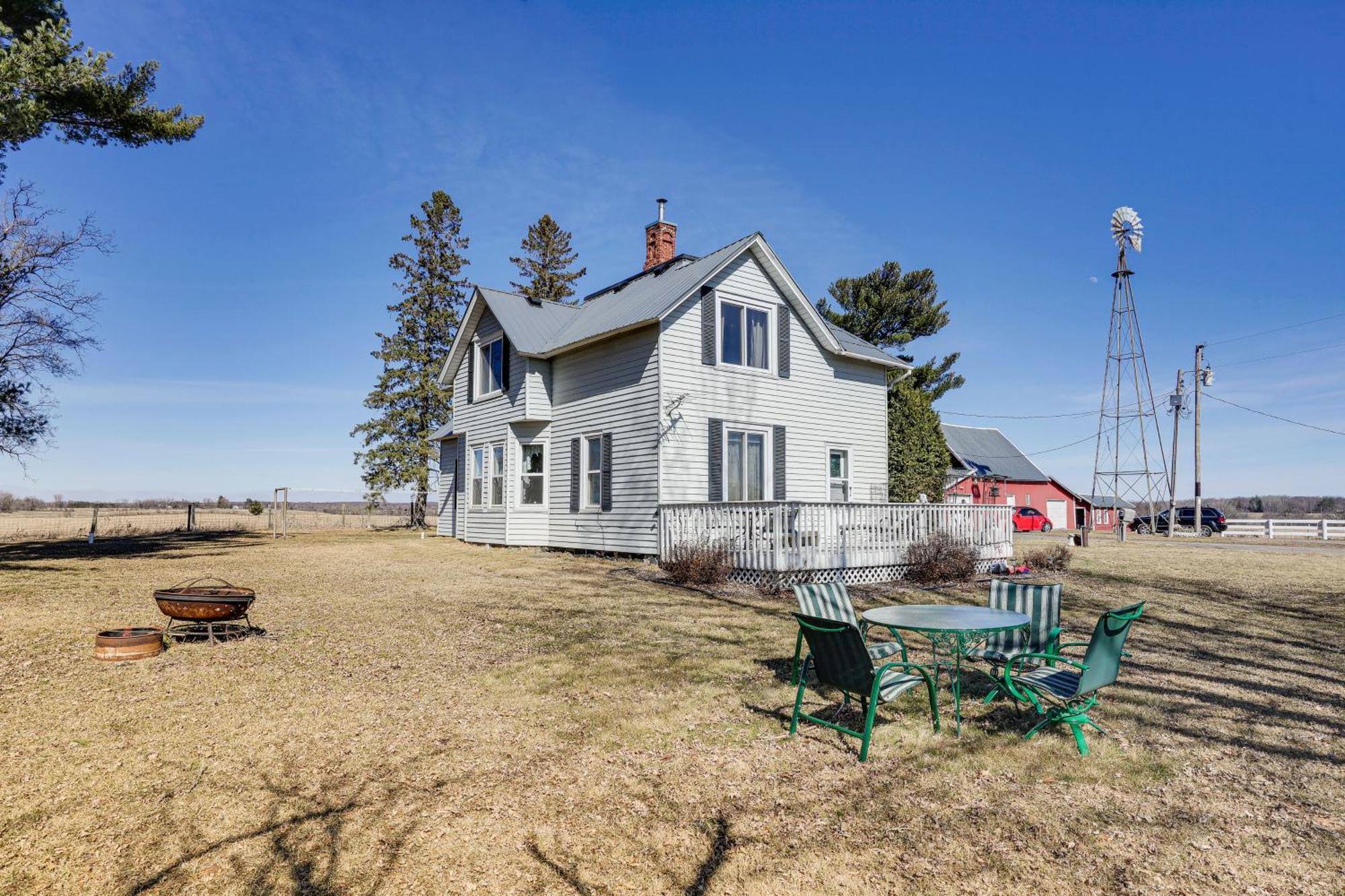 Milltown Quiet Farmhouse Retreat With Fire Pit - Pets Welcome מראה חיצוני תמונה